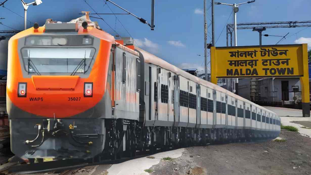 Malda town to bengaluru amrit bharat express train