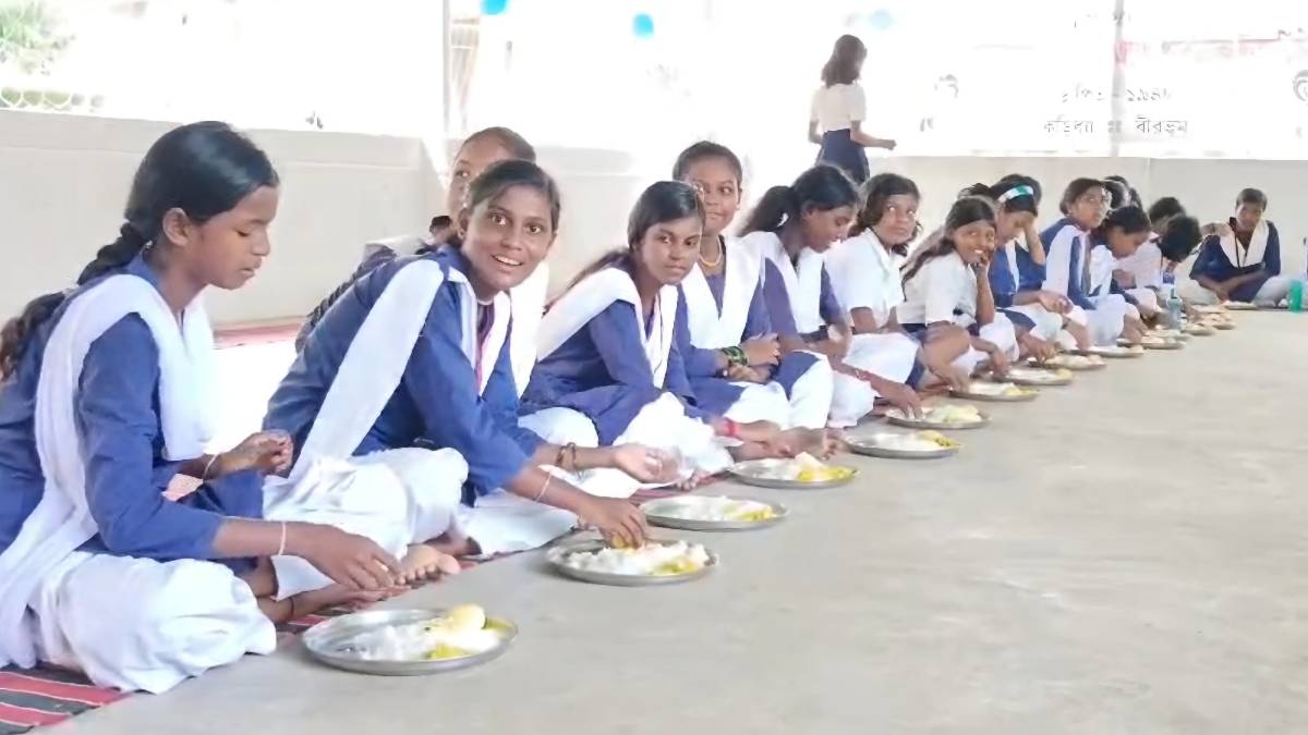 মিড ডে মিল