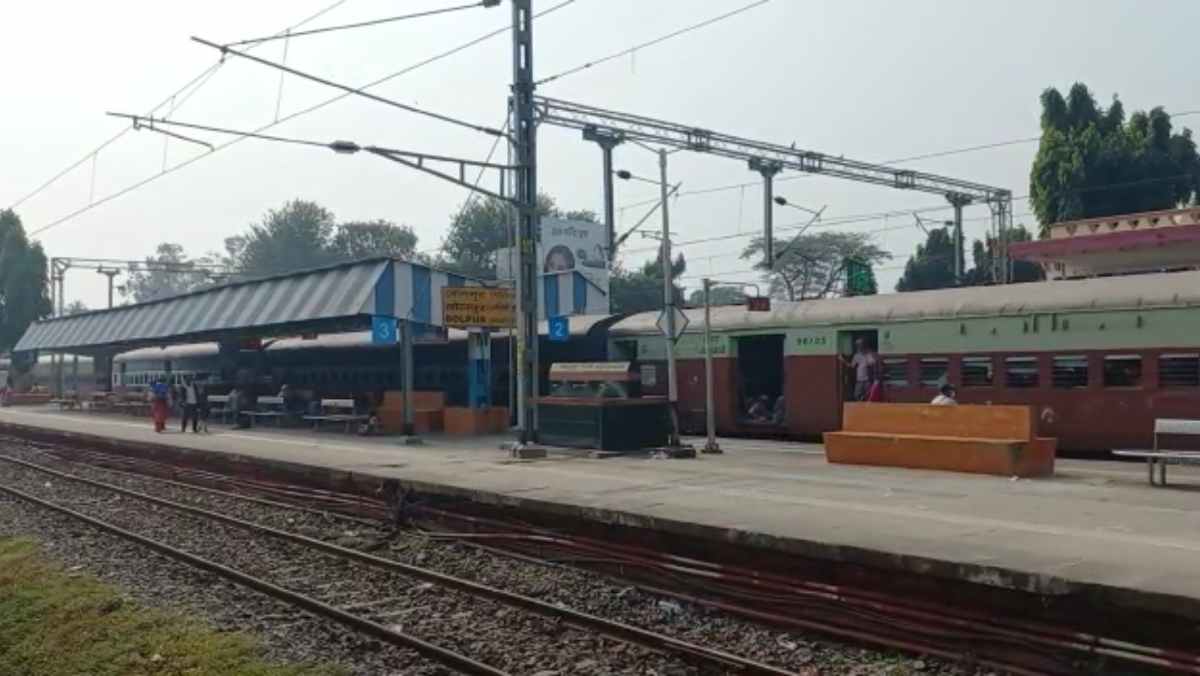 রেলস্টেশন