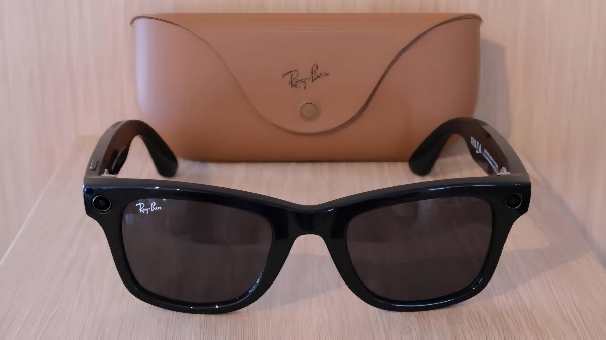 রেব্যান মেটা স্মার্ট গ্লাস