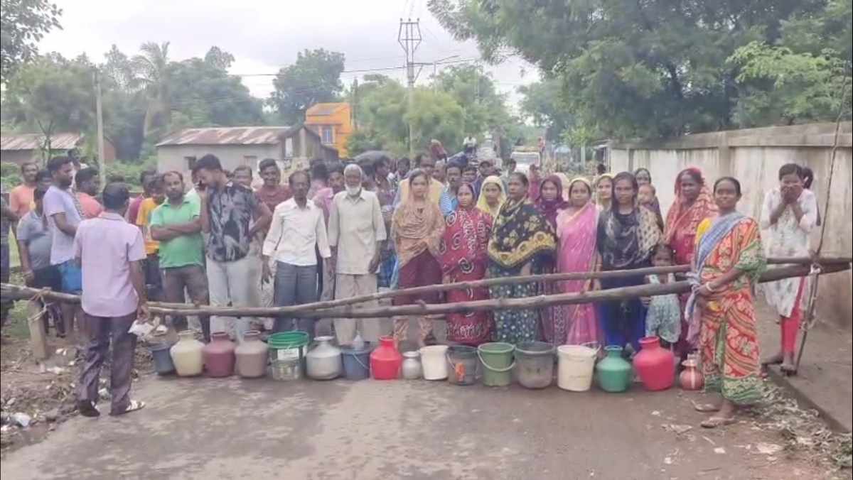 রাস্তা অবরোধ