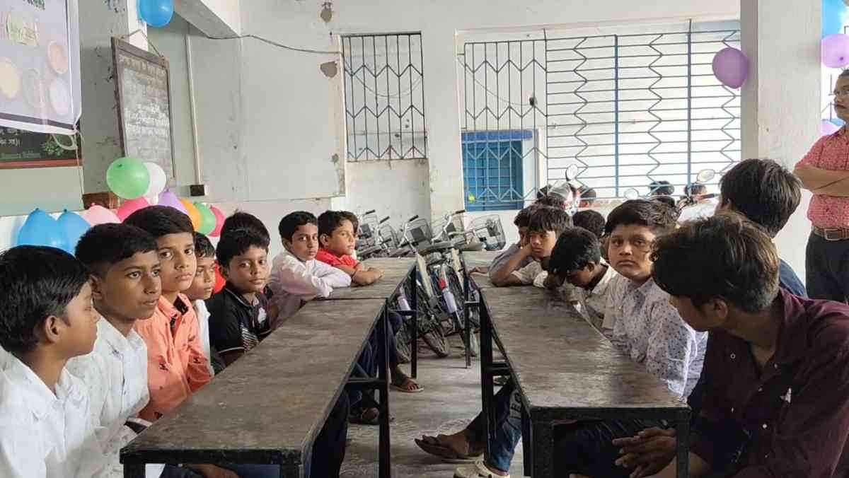 স্কুল পড়ুয়া