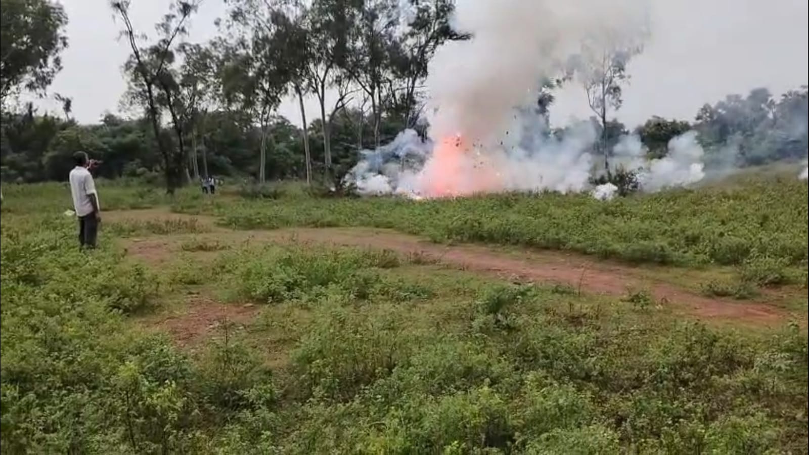 Dubrajpur firecrackers defuse