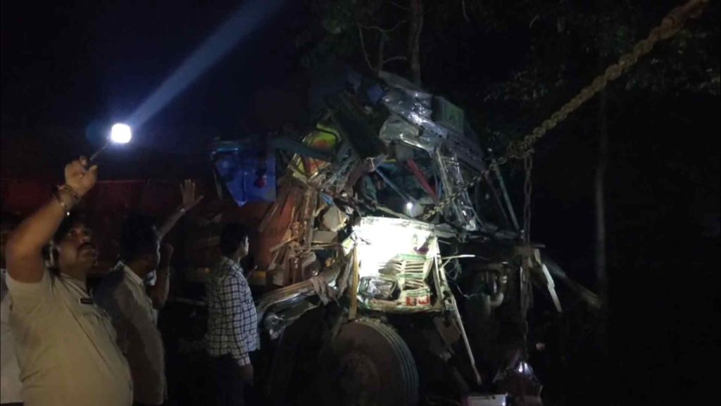 পথ দুর্ঘটনা