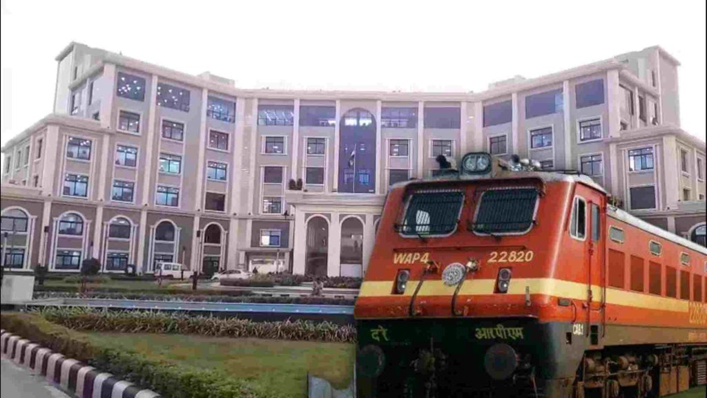 নতুন ট্রেনের দাবি