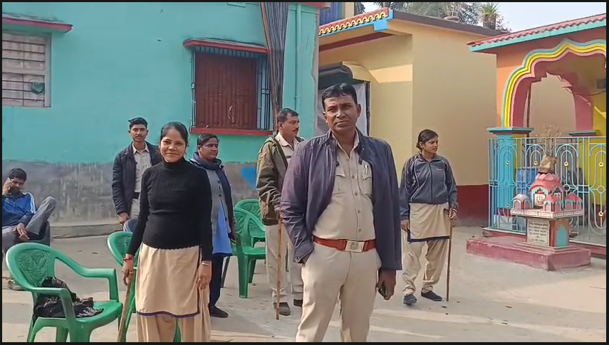 Tension spread centering on accounting of government grants for Durga Puja