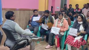 বিএলওদের প্রতিবাদ