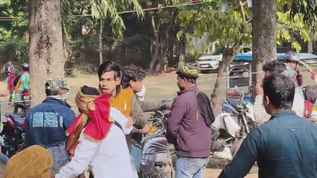 পৌষ মেলায় অশান্তি