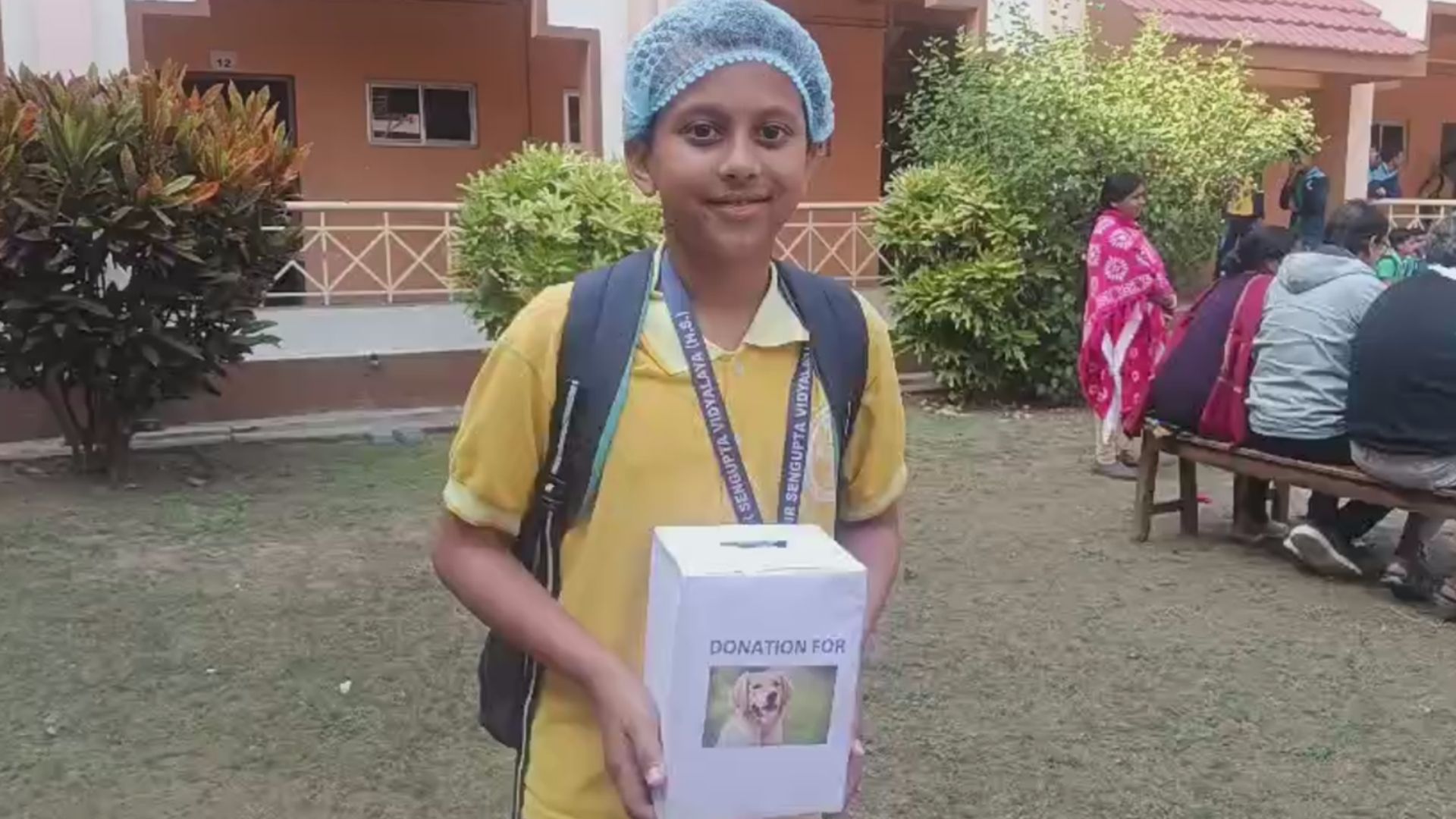 স্কুলের খাদ্য মেলায় নজির ষষ্ঠ শ্রেণীর ছাত্রের