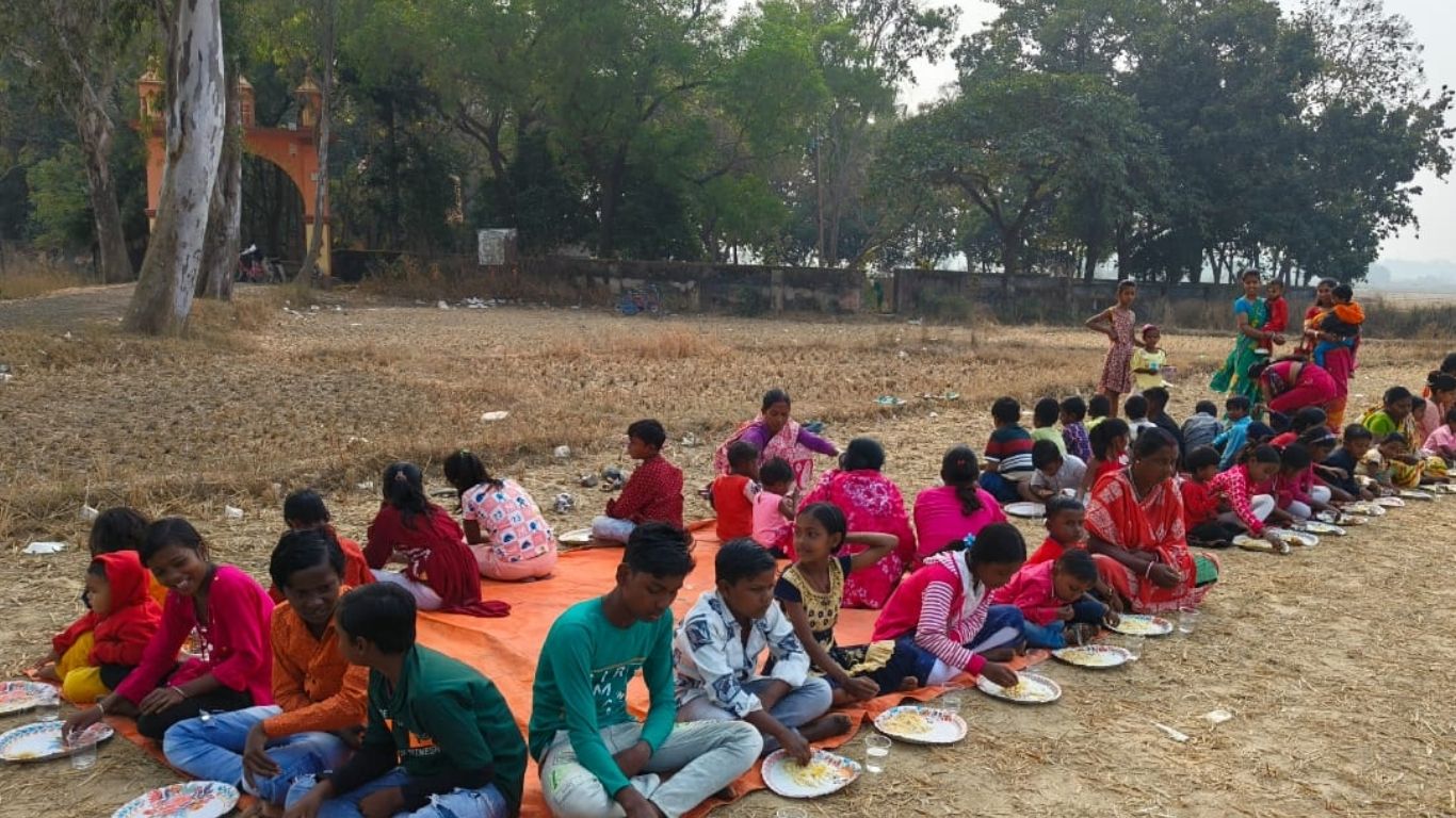 চিকিৎসকের সোশ্যাল ওয়ার্ক