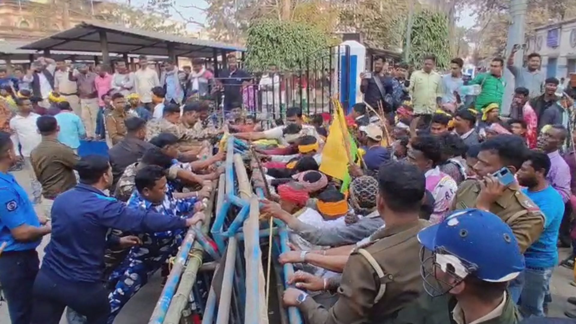 আদিবাসীদের বিক্ষোভ