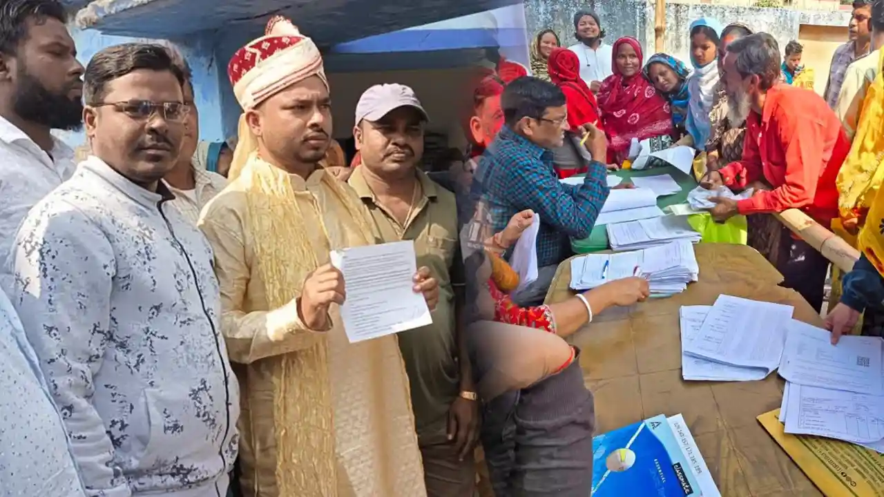 Man comes on SIR Hearing in bridal attire on his wedding day
